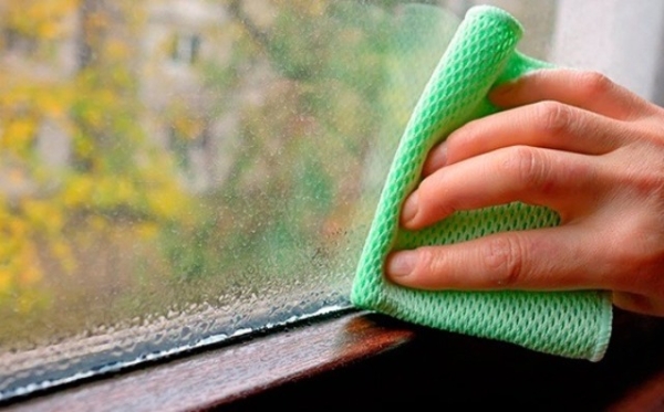 Какие народные средства и современные способы можно использовать, чтобы окна не плакали зимой Какие народные средства и современные способы можно использовать, чтобы окна не плакали зимой