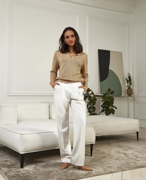 Фотограф назвала лучшие позы для фотосессии, которые легко повторить Фотограф назвала лучшие позы для фотосессии, которые легко повторить