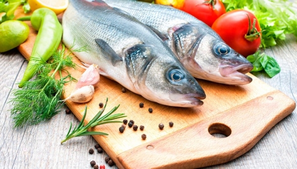 Как удалить неприятный рыбный запах с кухонной посуды и кожи рук