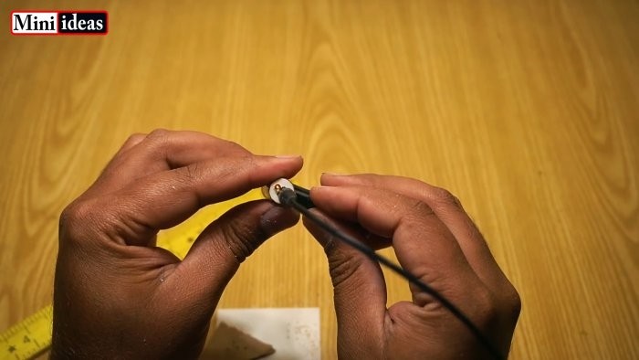 Как сделать микро аккумуляторную дрель своими руками