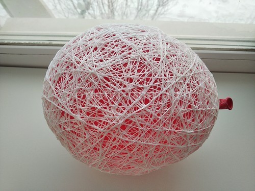 Пасхальное яйцо из ниток Пасхальное яйцо из ниток