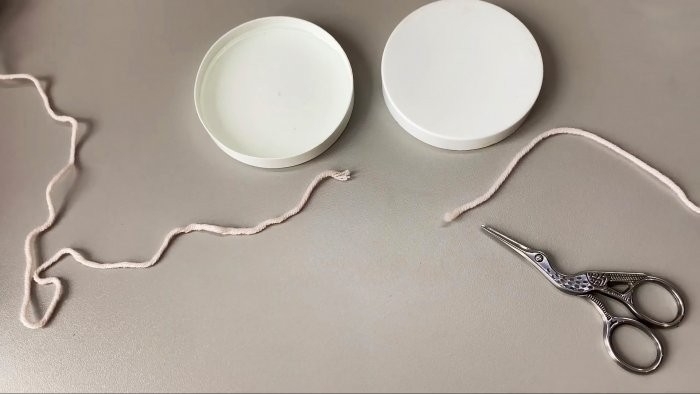 Как соединить шерстяную нить без узла и утолщения Как соединить шерстяную нить без узла и утолщения