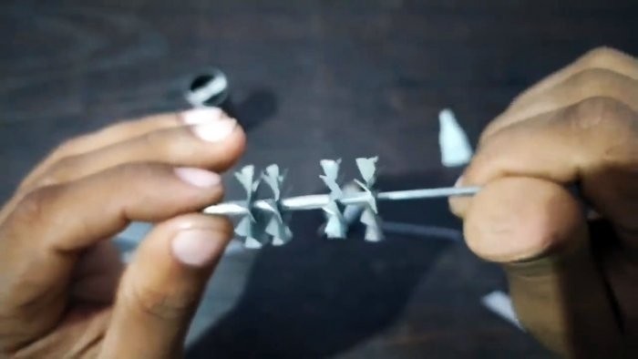 Как сделать мини реактивный двигатель с питанием от USB и зажигалки Как сделать мини реактивный двигатель с питанием от USB и зажигалки