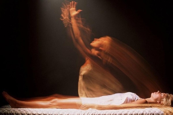 Что знает о потустороннем мире современная наука, примеры подтверждения загробной жизни