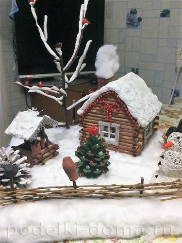 Домик и окошко — поделки из веточек