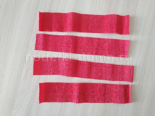 Цветок георгина из гофробумаги