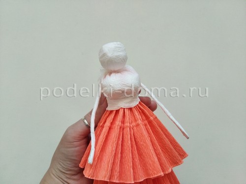 Куколки из гофробумаги