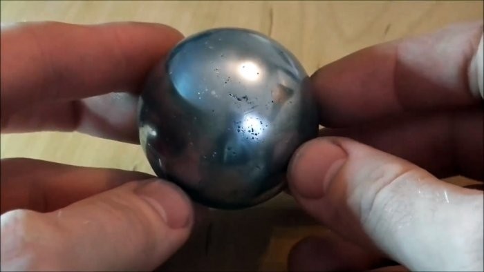 Как из алюминиевой фольги изготовить идеальный шар