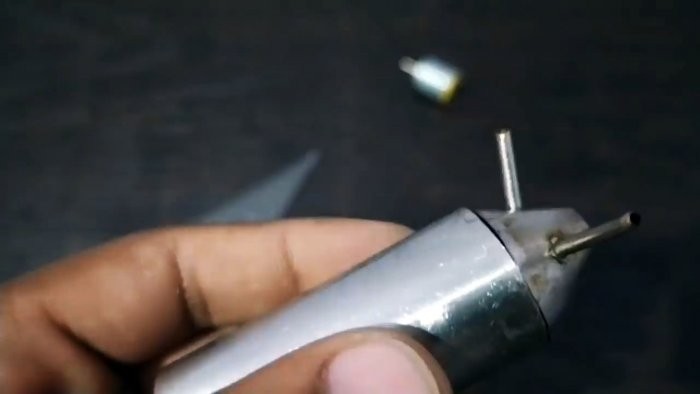 Как сделать мини реактивный двигатель с питанием от USB и зажигалки Как сделать мини реактивный двигатель с питанием от USB и зажигалки