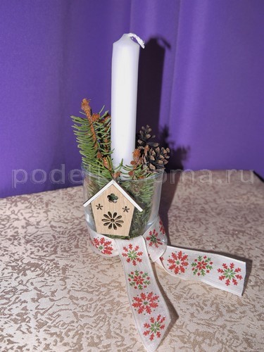 Венок из еловых веток Венок из еловых веток