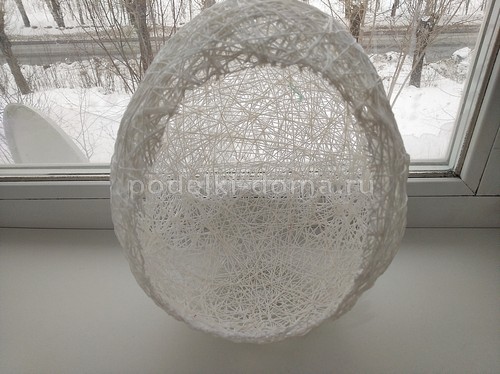 Пасхальное яйцо из ниток Пасхальное яйцо из ниток