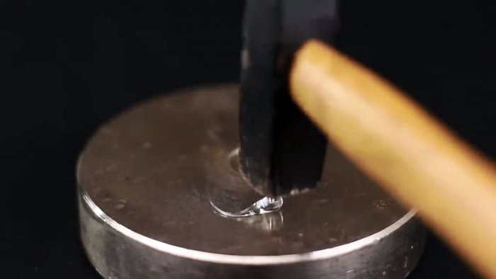 7 невероятных трюков со стеклом