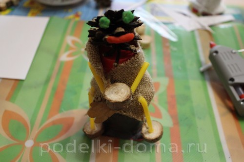 «Сказка на полянке» — поделка из подручных материалов «Сказка на полянке» — поделка из подручных материалов