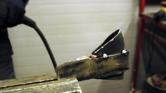 Как сделать топор «наоборот» Как сделать топор «наоборот»