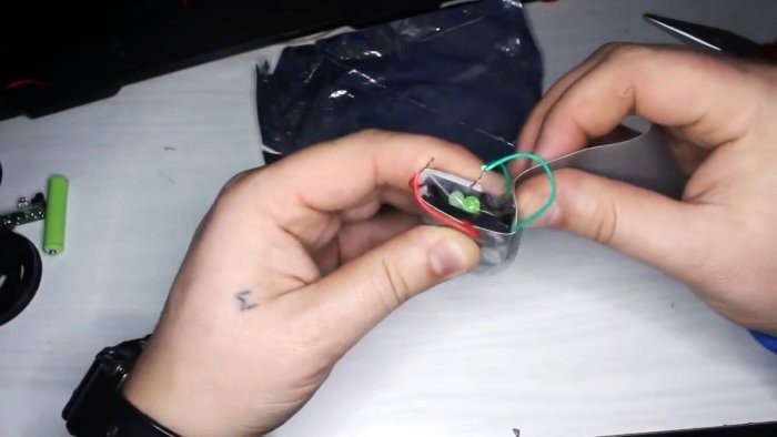 Как сделать ядерную батарейку для домашних часов, которая будет работать более 10 лет Как сделать ядерную батарейку для домашних часов, которая будет работать более 10 лет