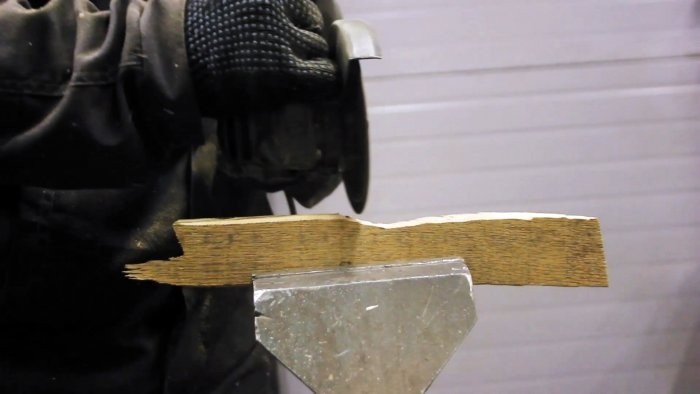 Как сделать топор «наоборот» Как сделать топор «наоборот»