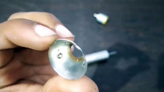 Как сделать мини реактивный двигатель с питанием от USB и зажигалки Как сделать мини реактивный двигатель с питанием от USB и зажигалки