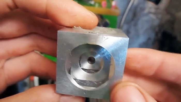 Как сделать куб в кубе на токарном станке Как сделать куб в кубе на токарном станке