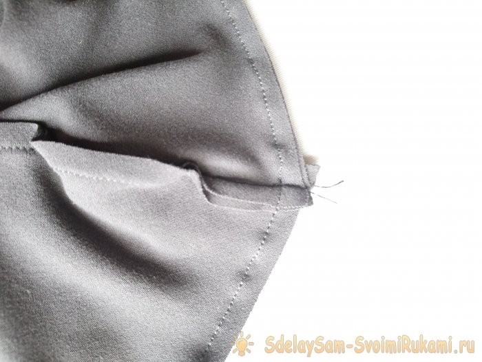 Подробный мастер-класс по изготовлению легкой удобной маски из футболки