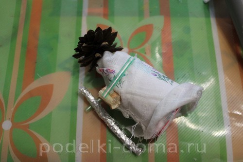 «Сказка на полянке» — поделка из подручных материалов «Сказка на полянке» — поделка из подручных материалов