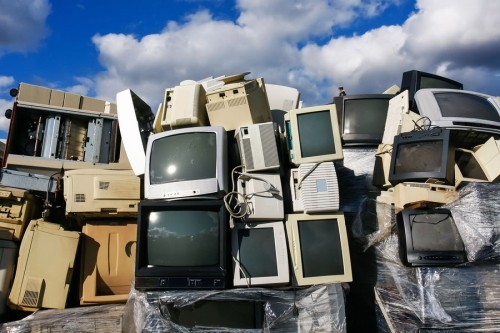 Почему в России изменили правила утилизации электроники 
