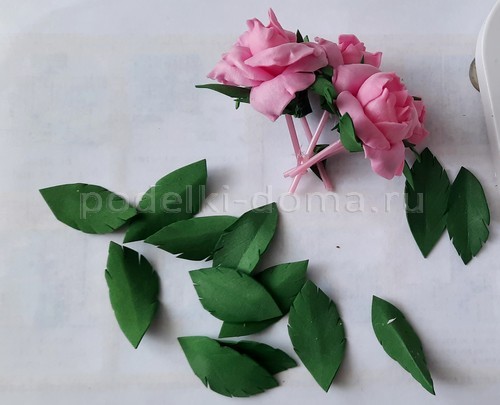 Букетница из газетных трубочек