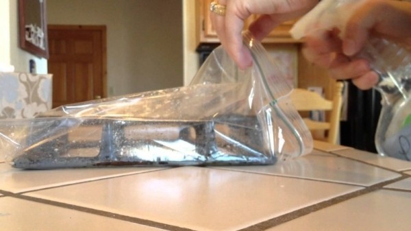 Подручные средства, которые помогут отмыть решетку газовой плиты без усилий Подручные средства, которые помогут отмыть решетку газовой плиты без усилий