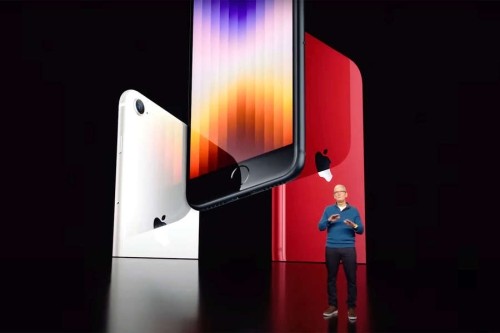 «Не стоит выеденного яйца»: за что критикуют iPhone SE фанаты Apple 