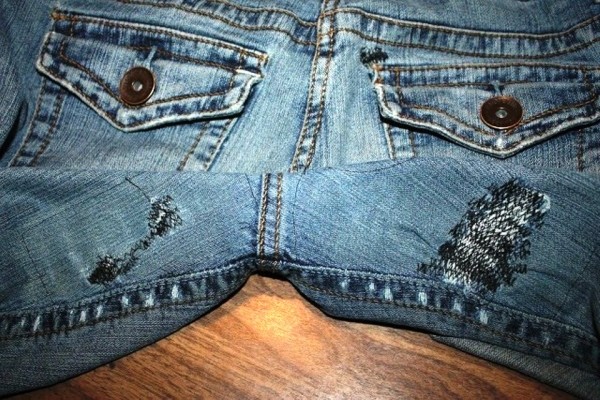Протираются джинсы между ног: что можно предпринять Протираются джинсы между ног: что можно предпринять