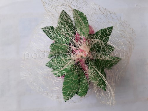 Букетница из газетных трубочек