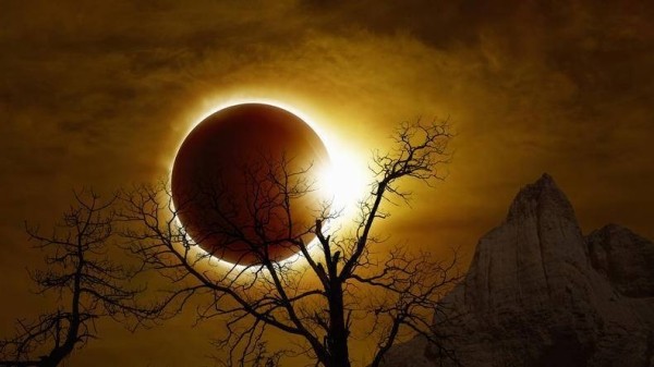 Солнечное затмение 30 апреля 2022 года: обряды на удачу и обогащение