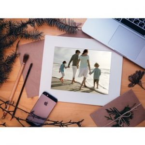 Можно ли хранить фото мертвых рядом с портретами живых людей