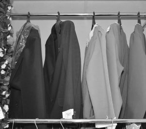 Вещи умершего человека лучше не трогать до 40 дней после похорон