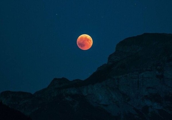 Что можно и что нельзя делать во время лунного затмения 16 мая 2022 года, точное время явления Что можно и что нельзя делать во время лунного затмения 16 мая 2022 года, точное время явления