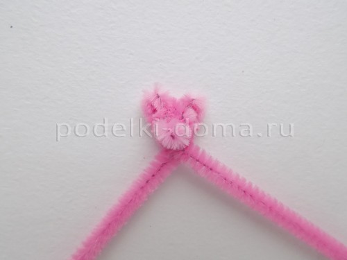 Плюшевый медвежонок из синельной проволоки