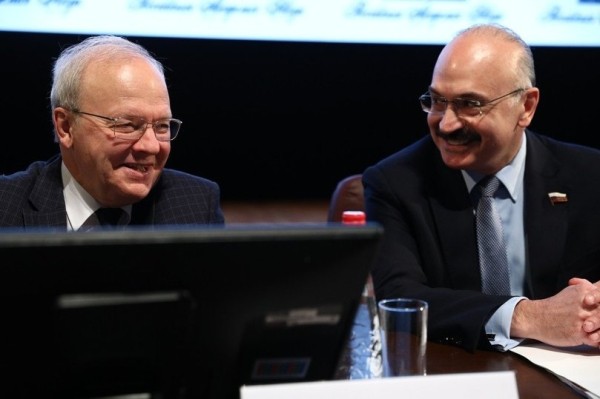 Разоблачение в РАН: кто присваивает российские научные журналы