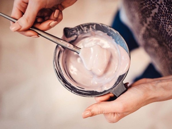 Народные средства для удаления пятен от краски для волос с кожи и одежды Народные средства для удаления пятен от краски для волос с кожи и одежды