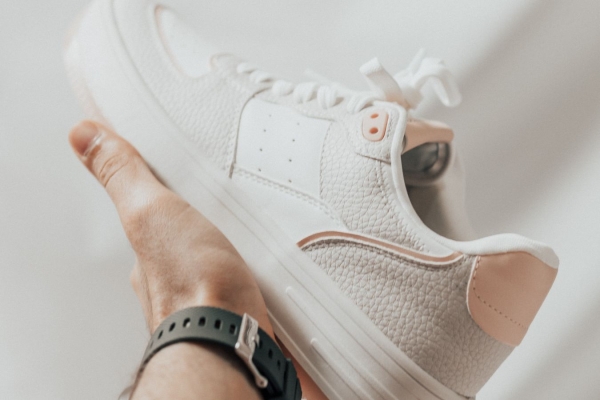 Как избавиться от неприятного запаха обуви летом и зимой: эффективные способы