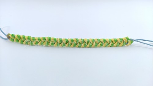 Как сплести браслеты из шнуров и нитей Как сплести браслеты из шнуров и нитей