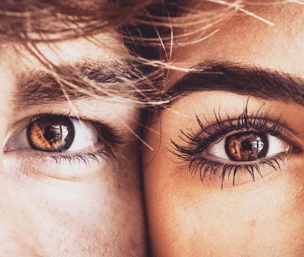 Что нужно сделать, чтобы влюбить в себя за несколько секунд, как работает новый тренд из Тик-Тока