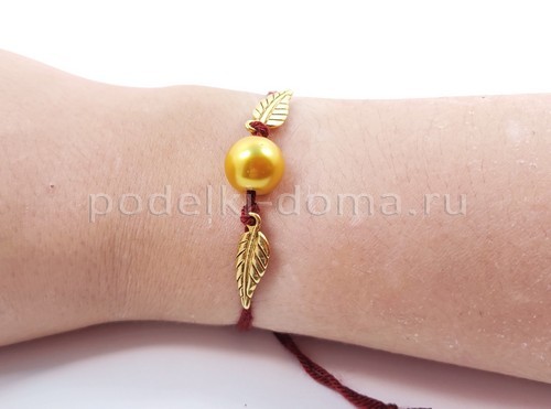 Как сплести браслеты из шнуров и нитей Как сплести браслеты из шнуров и нитей