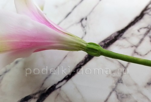 Цветок альстромерия из холодного фарфора