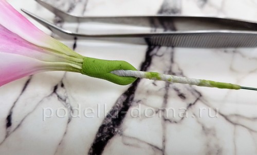 Цветок альстромерия из холодного фарфора
