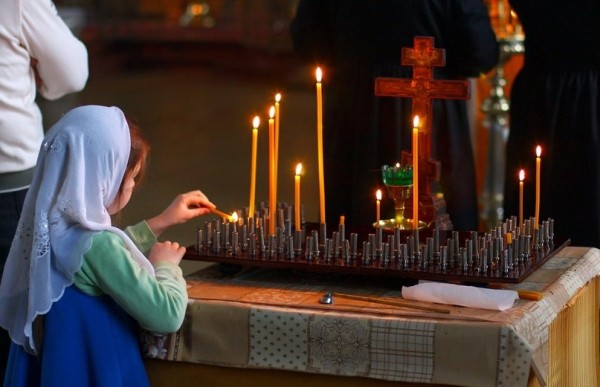 С чем связано мнение, что нельзя поминать умерших через год после смерти С чем связано мнение, что нельзя поминать умерших через год после смерти