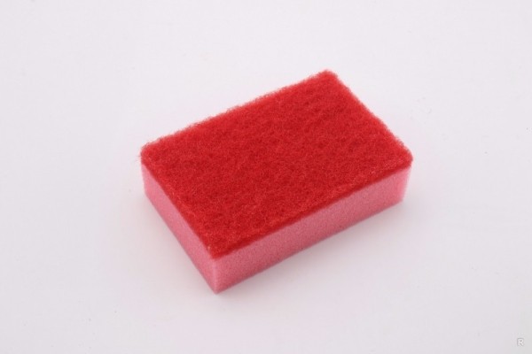 О чем говорят разные цвета кухонных губок и как правильно их использовать