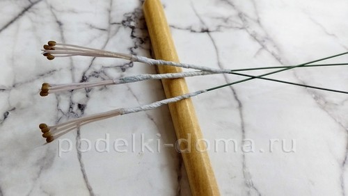 Цветок альстромерия из холодного фарфора