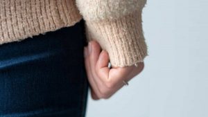 Вещи как новые: как быстро удалить катышки с одежды Вещи как новые: как быстро удалить катышки с одежды