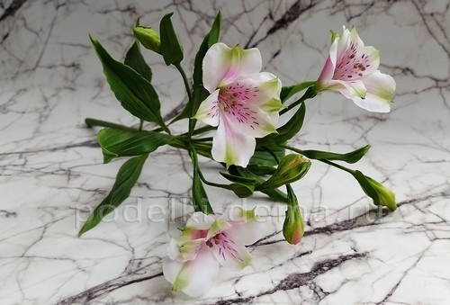 Цветок альстромерия из холодного фарфора