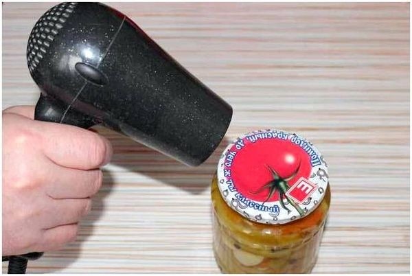 Простые и доступные способы, которые позволят открыть стеклянную банку без открывашки