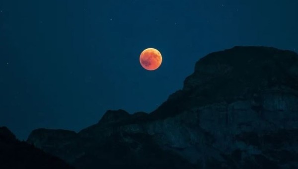 В чем опасность коридора затмений, когда он ожидается в октябре 2022 года В чем опасность коридора затмений, когда он ожидается в октябре 2022 года